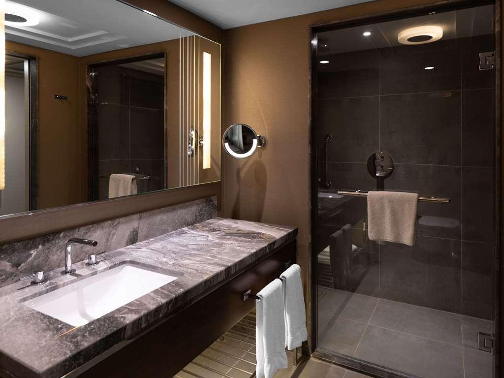 Moevenpick Hotel Tașkent Cameră foto