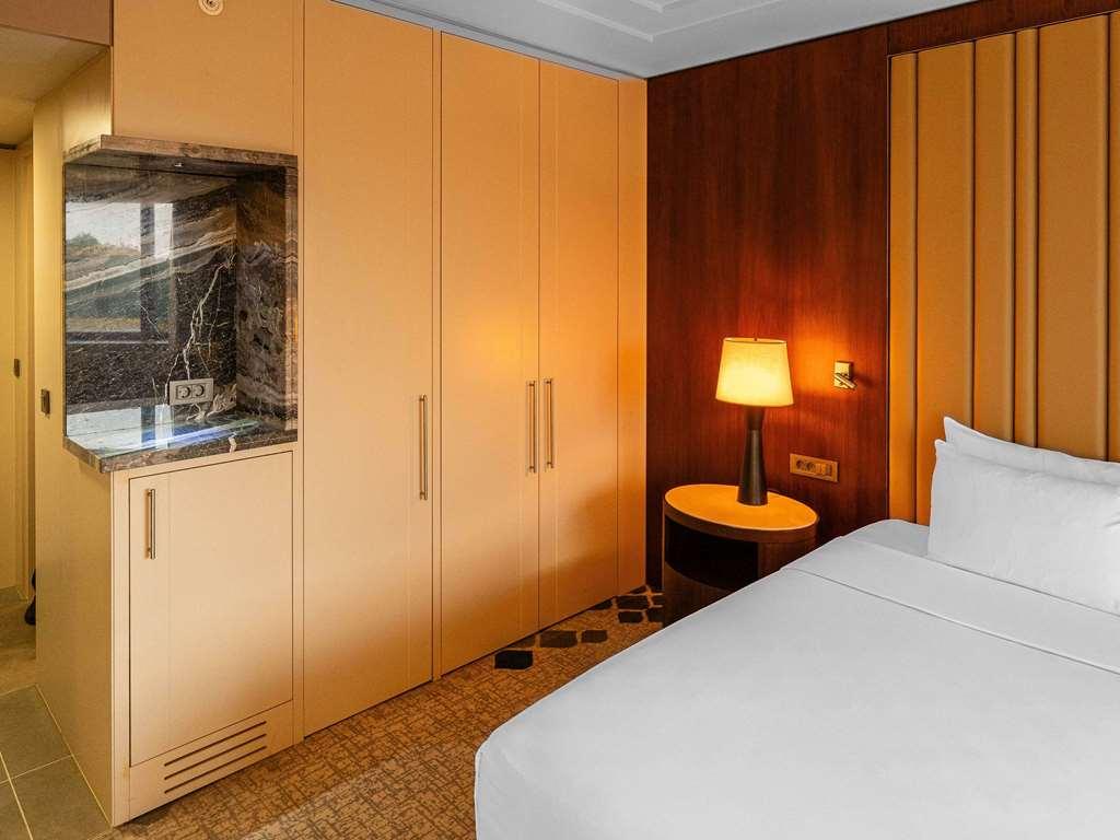 Moevenpick Hotel Tașkent Cameră foto