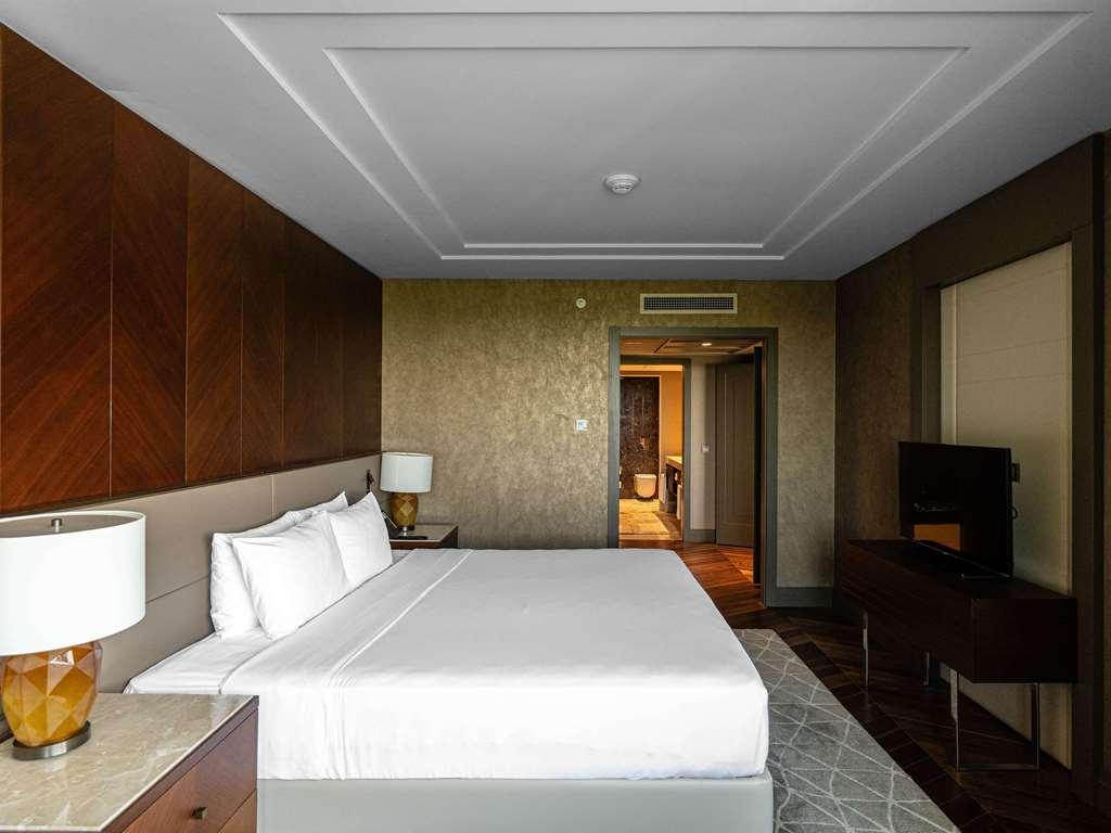 Moevenpick Hotel Tașkent Cameră foto